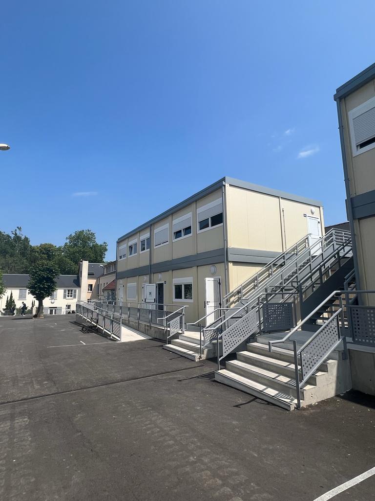 Extension d'un collège-lycée en bâtiments modulaires